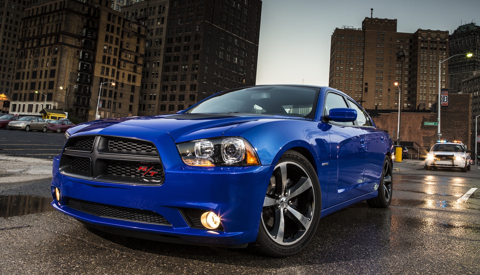 Automotive Fast Cars Dodge Charger In City Photo Picture Desktop Free