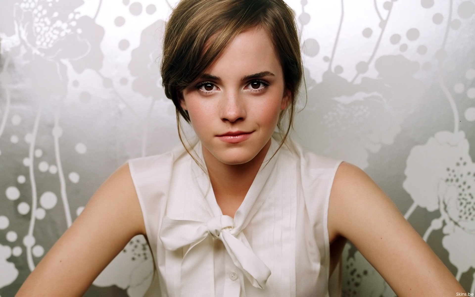 Emma Watson White Dress HD Wallpaper Picture For Your PC Desktop