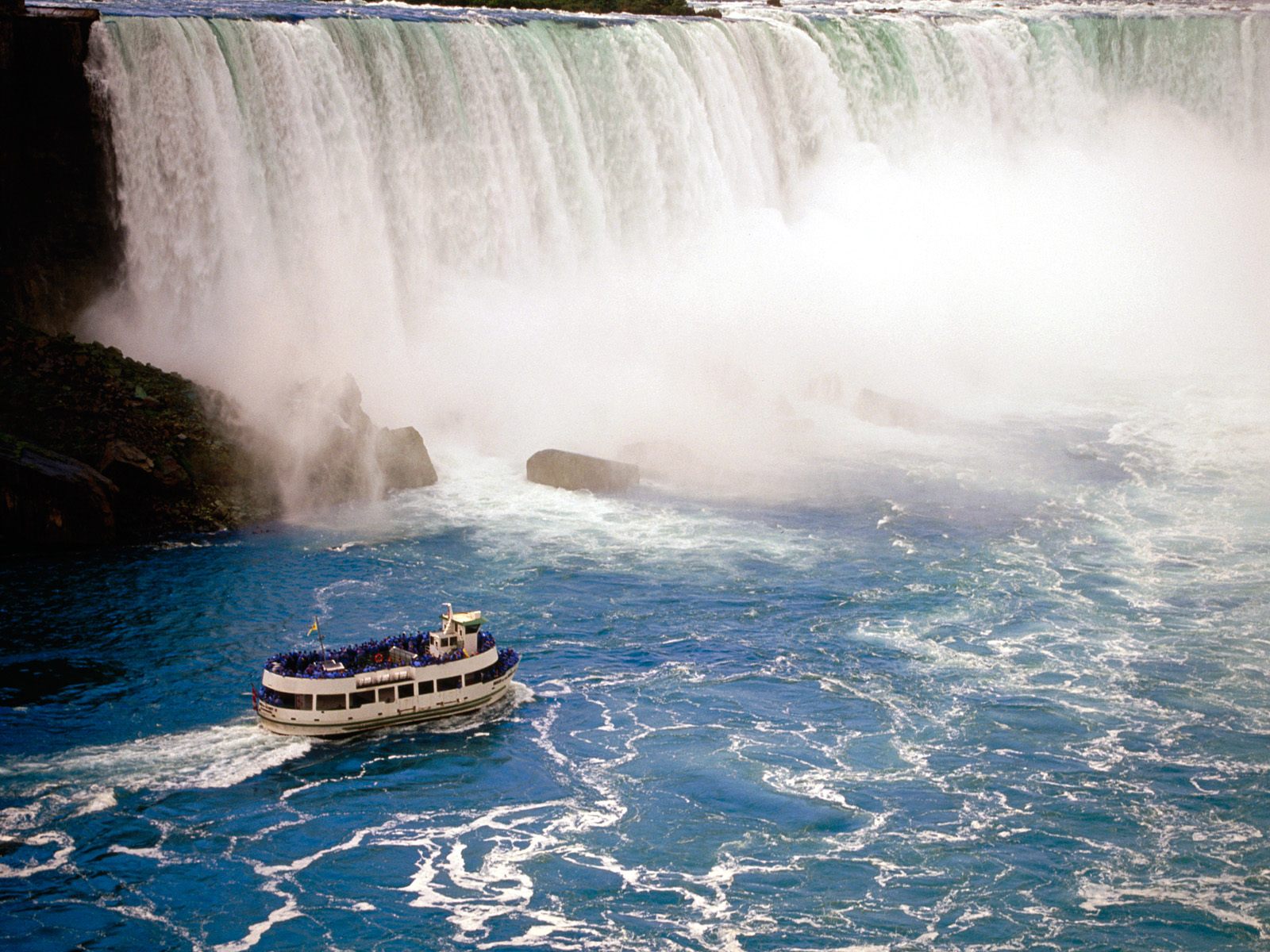 Niagara Falls Is Also Considered To Be Among The Most Romantic Places